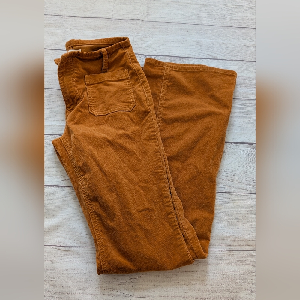 Pacsun burnt orange corduroy low rise flare pants. Size 26